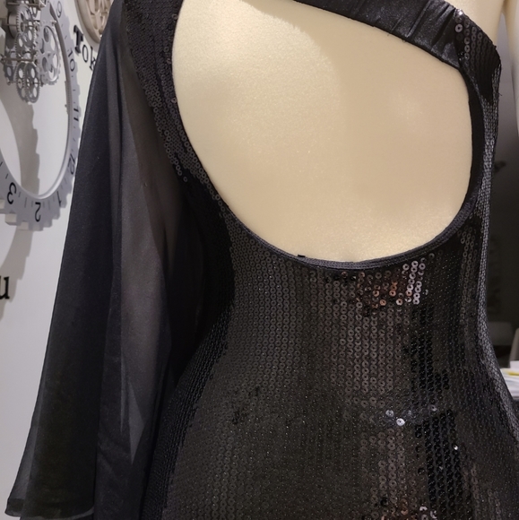 Bebe Sequin One Shoulder Party Dress. - Picture 7 of 10